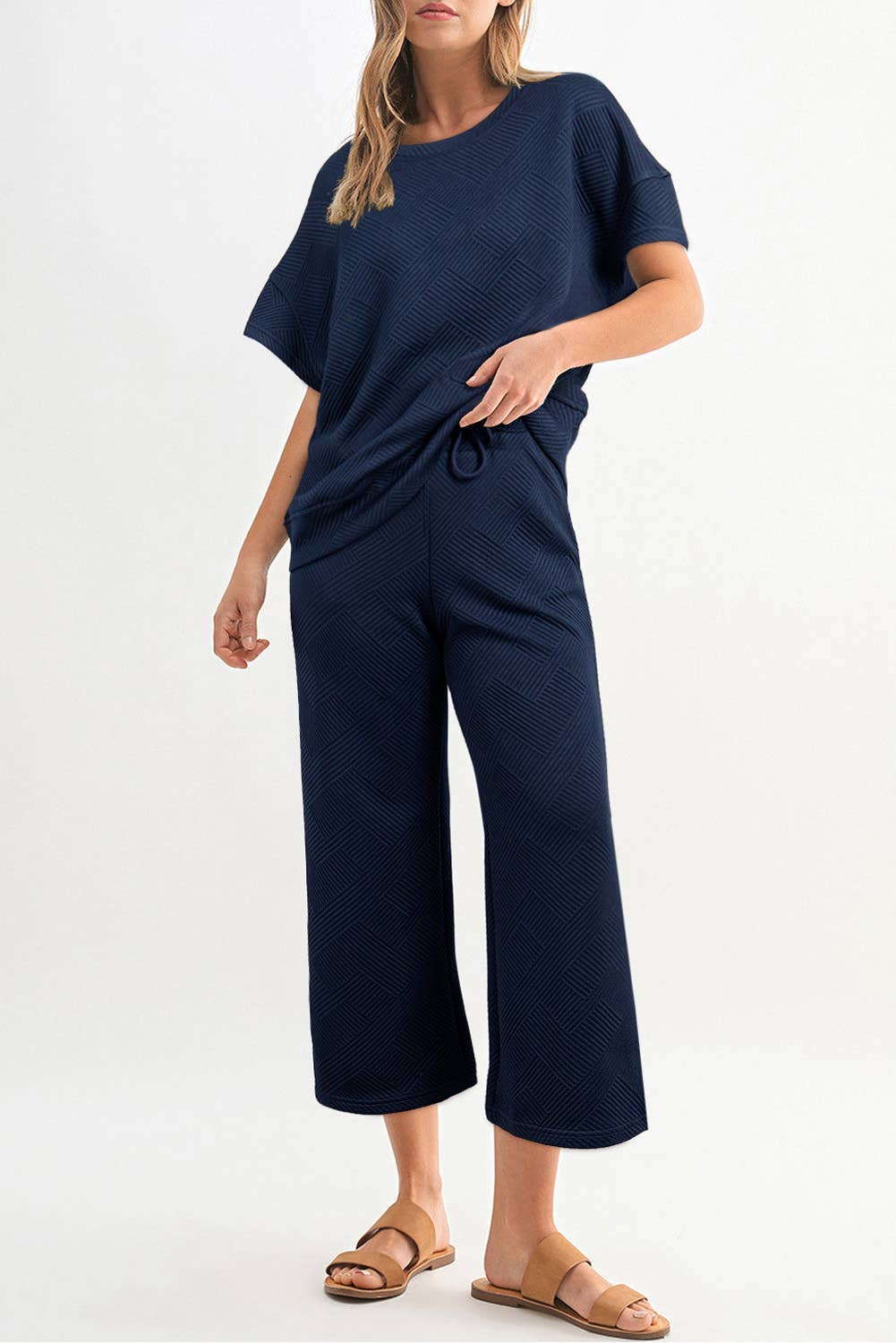 Aapparella - Women Multi-colored Textured T Shirt and Pants Set | S-2XL
