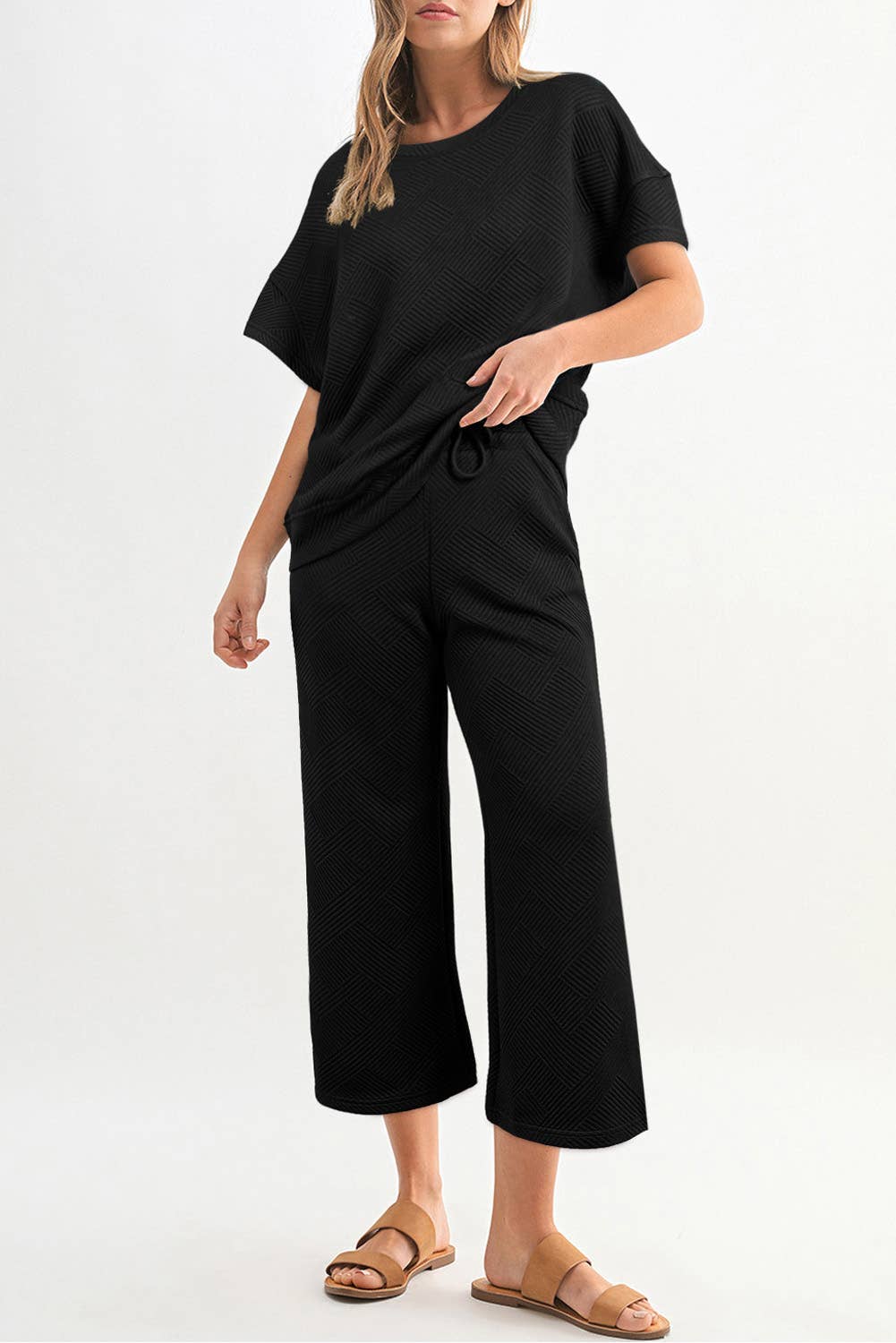 Aapparella - Women Multi-colored Textured T Shirt and Pants Set | S-2XL