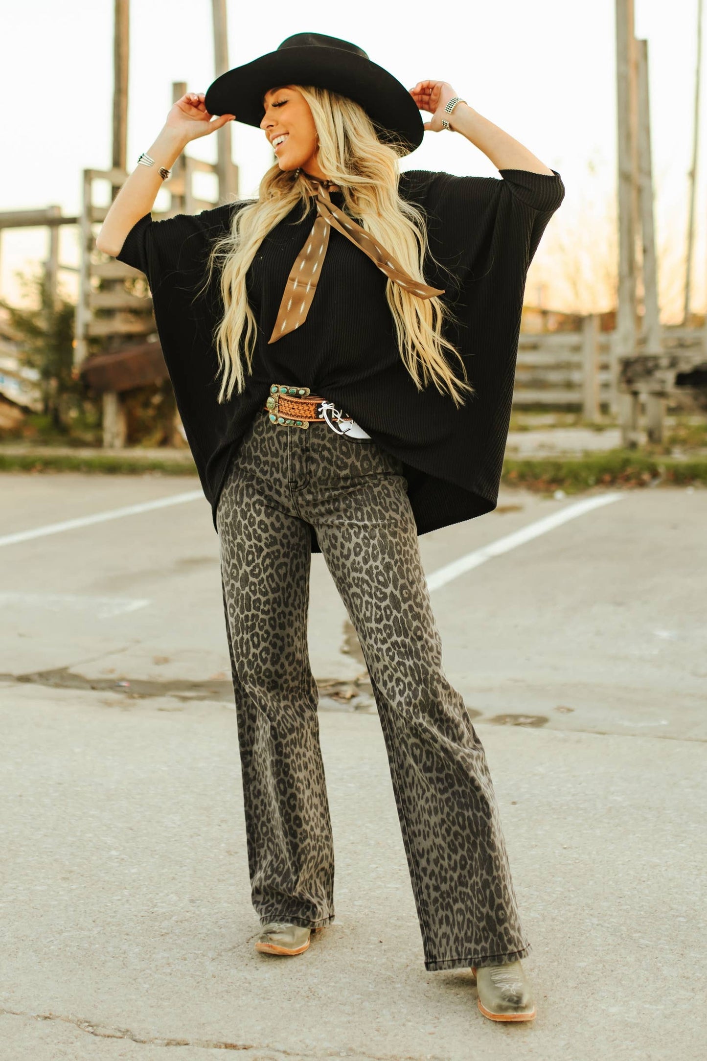 Andrée by Unit - Oversized Relaxed Fit Top