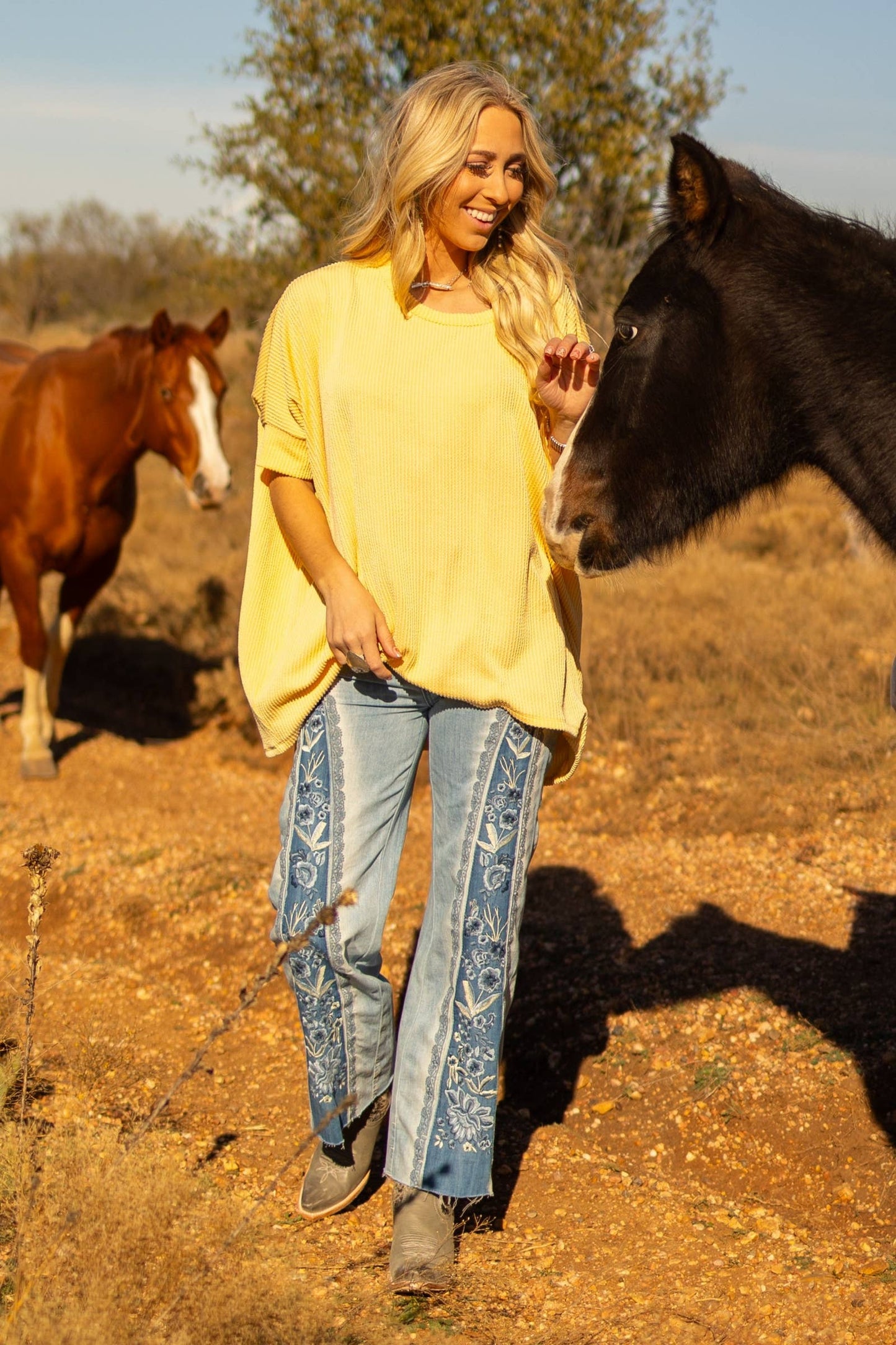 Andrée by Unit - Oversized Relaxed Fit Top