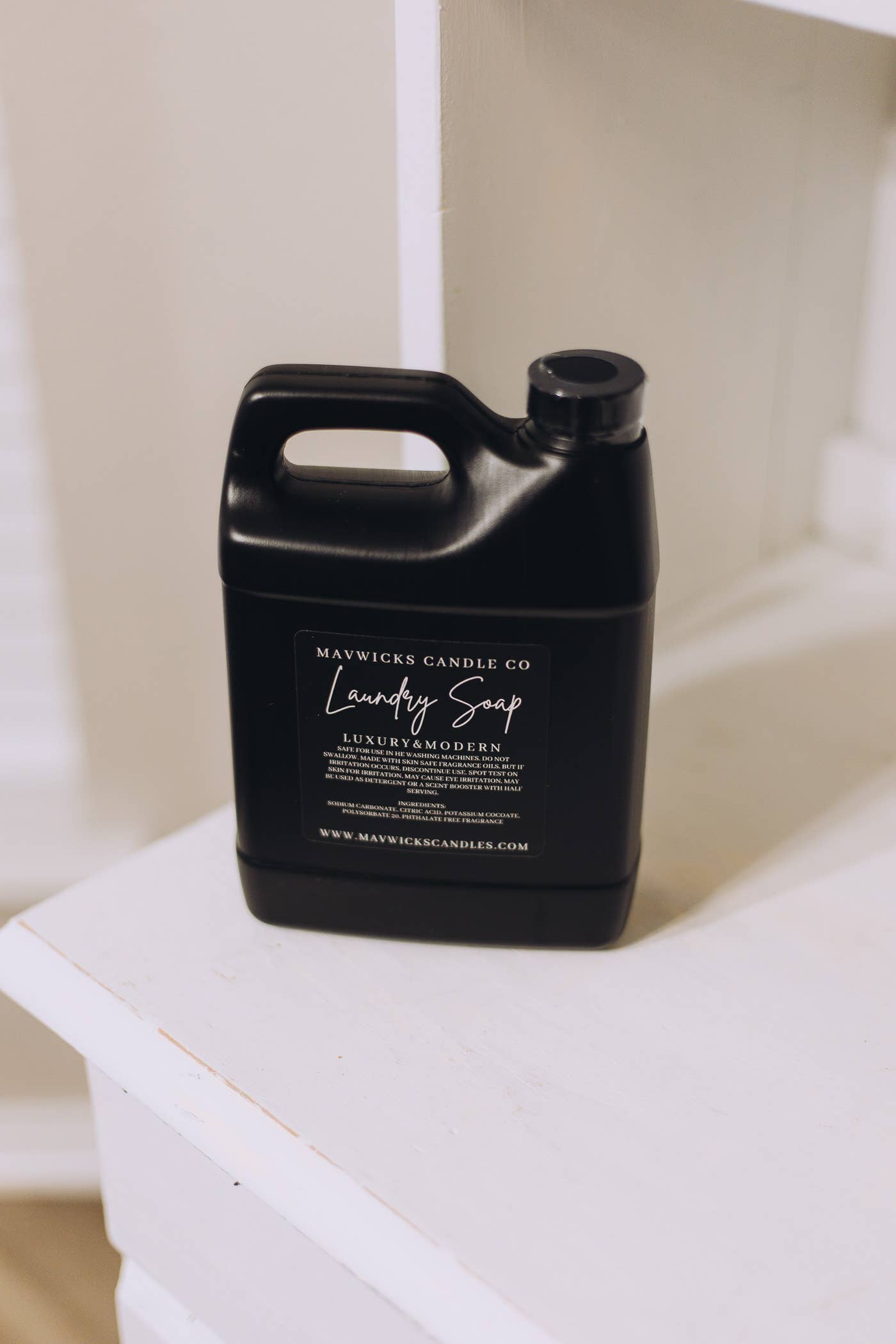 Mavwicks Fragrance LLC - Liquid Laundry Detergent (32 oz): Luxe